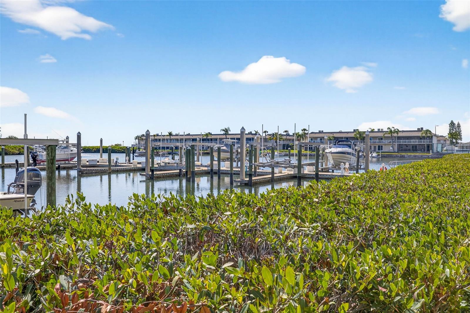 SPINNAKER COVE TWNHMS - Residential