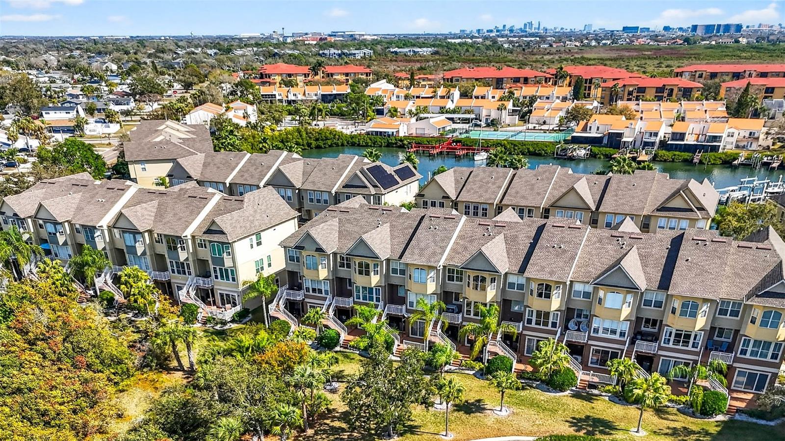 SPINNAKER COVE TWNHMS - Residential