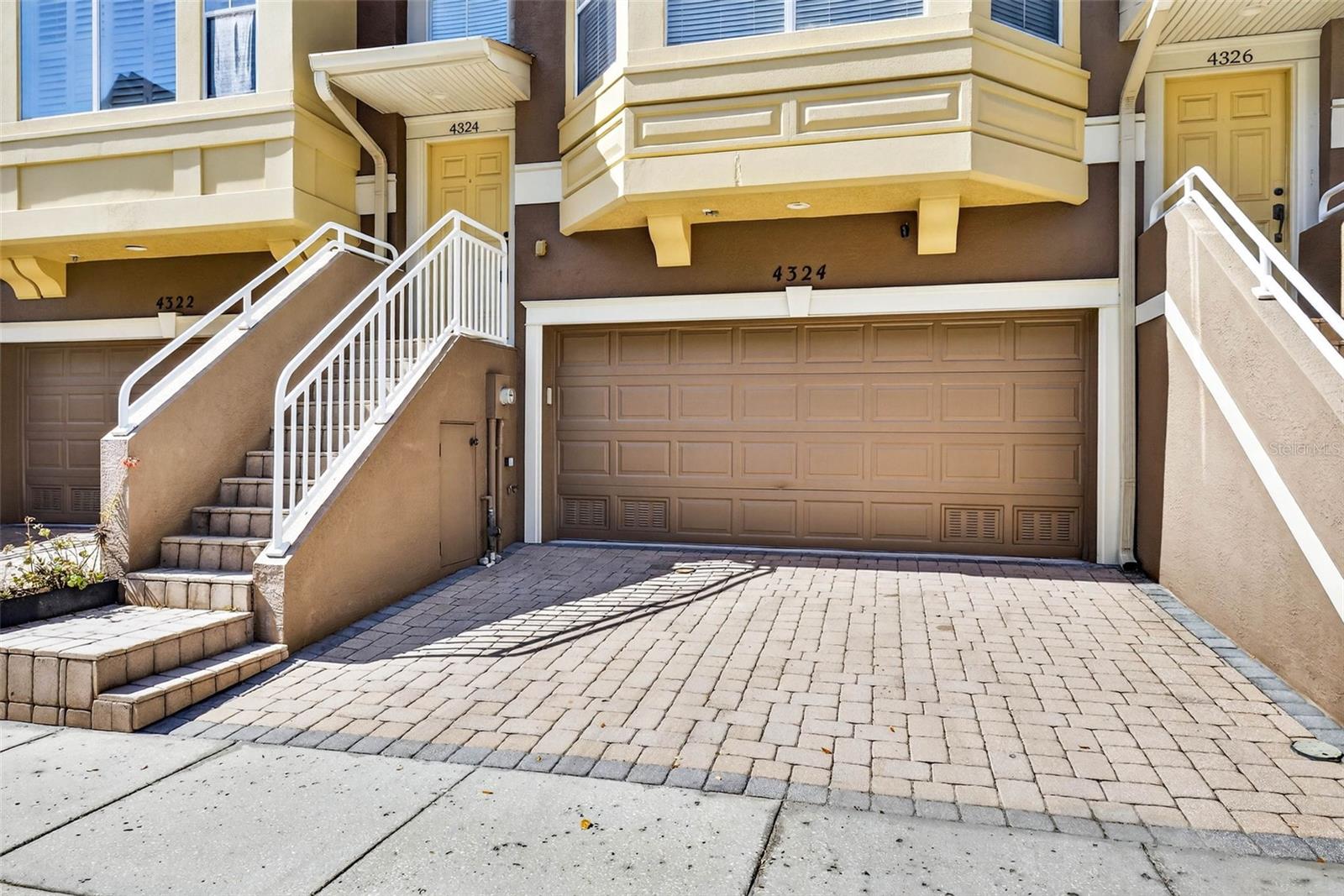 SPINNAKER COVE TWNHMS - Residential