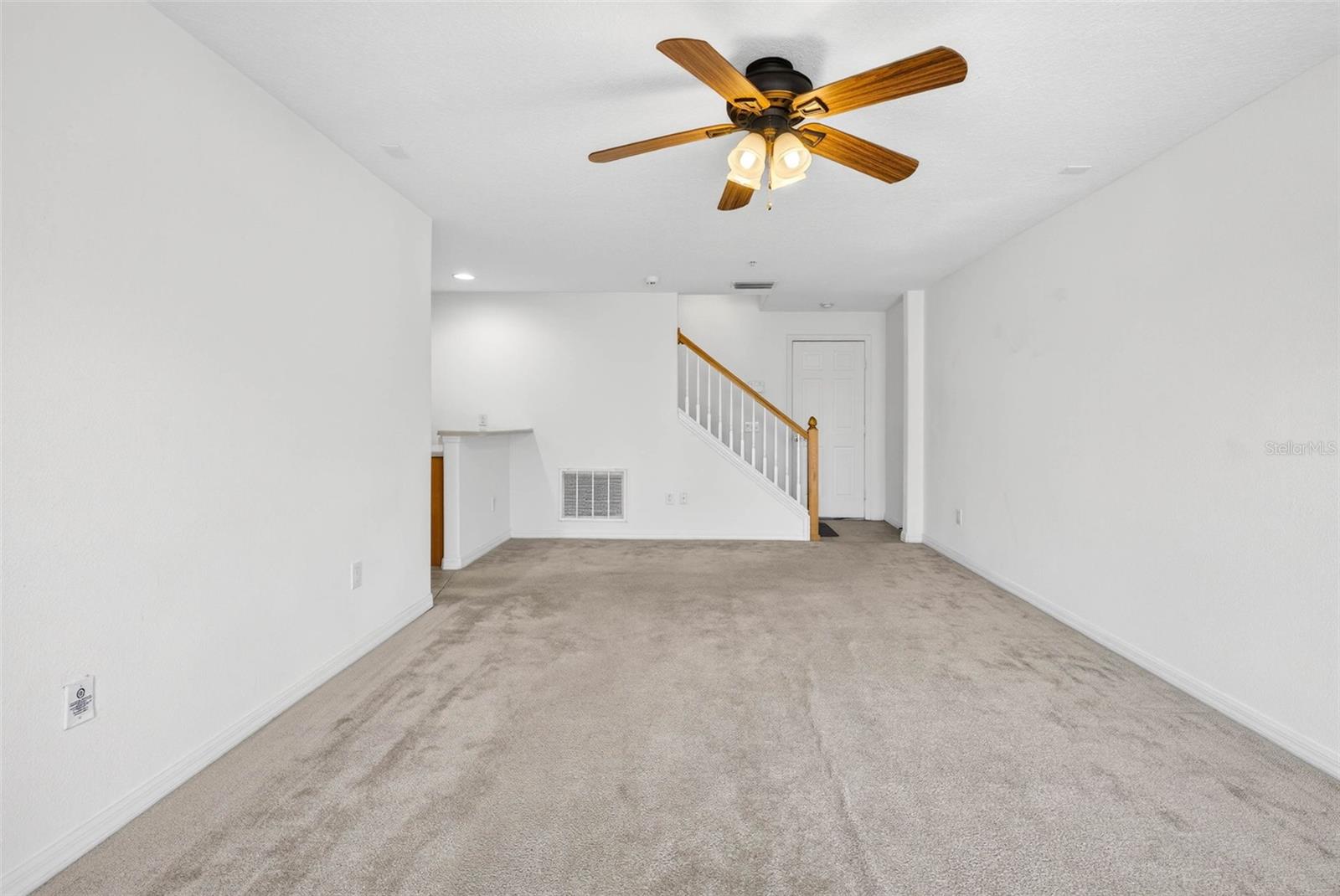 SPINNAKER COVE TWNHMS - Residential