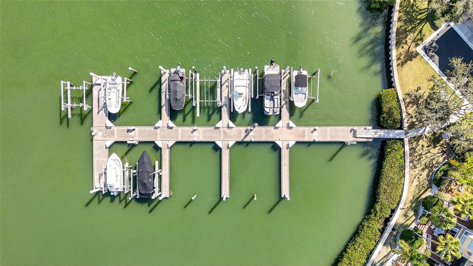 SPINNAKER COVE TWNHMS - Residential