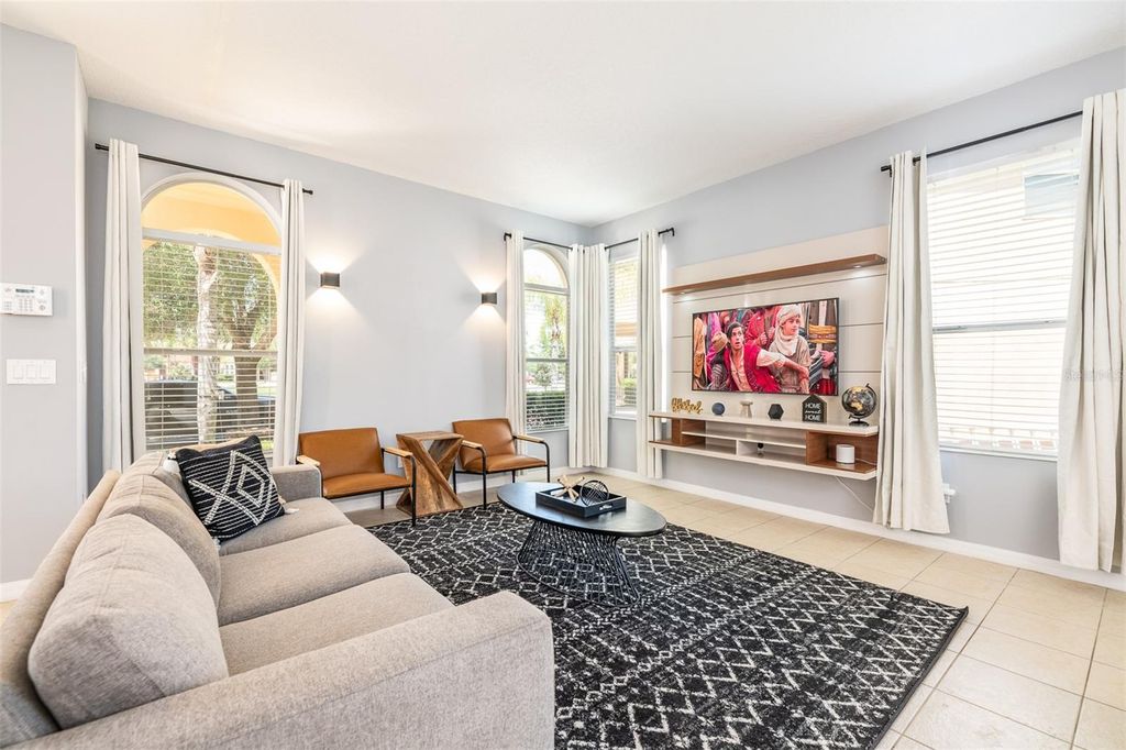 Photo of 161 Las Fuentes Drive, Kissimmee, FL 34746 (MLS # O6397248)