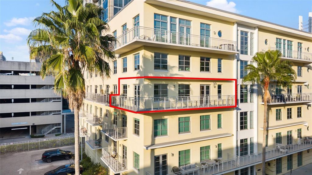 Photo of 1212 E Whiting Street #402, Tampa, FL 33602 (MLS # TB8449314)