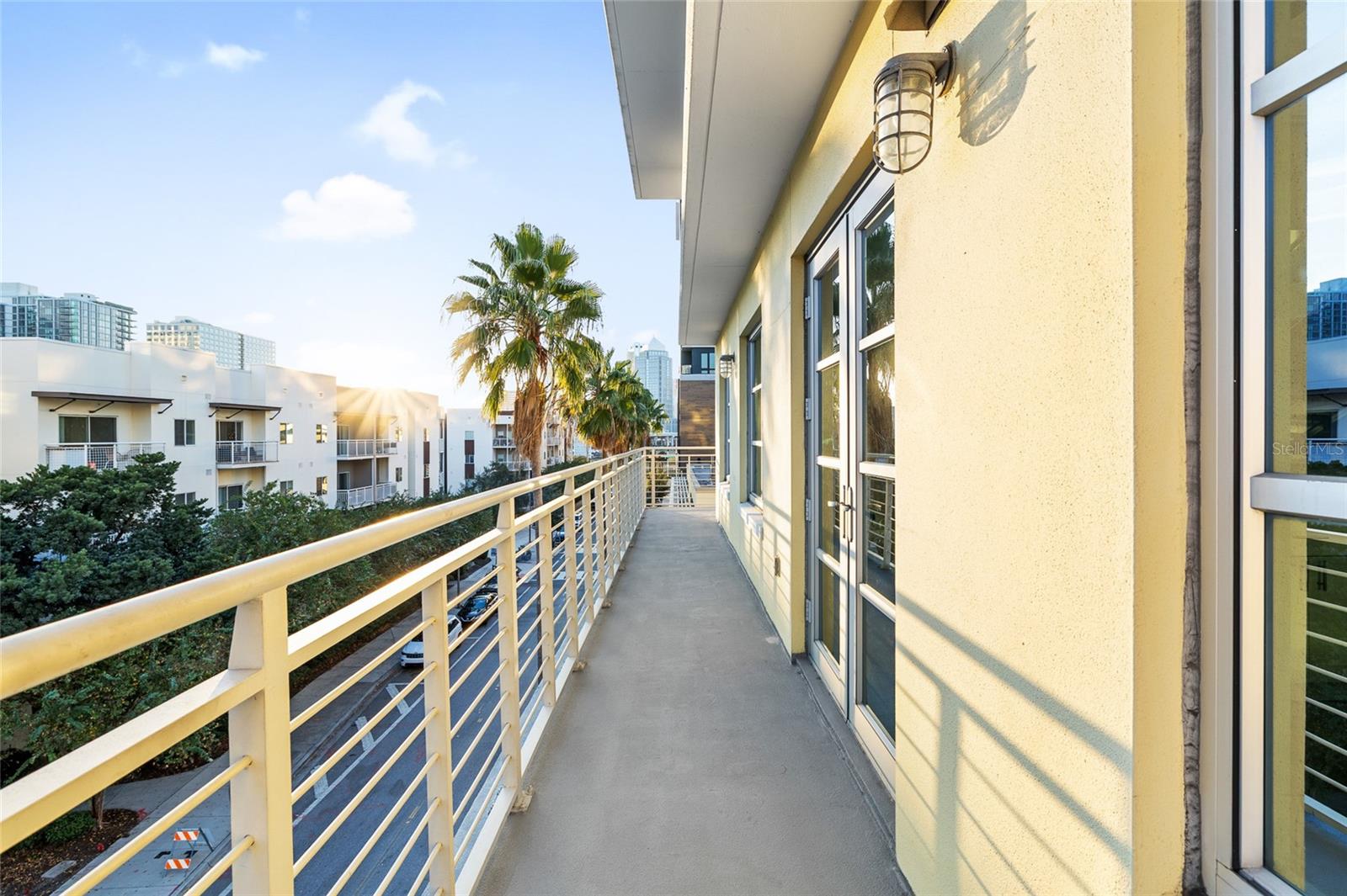 1212 E WHITING STREET 402