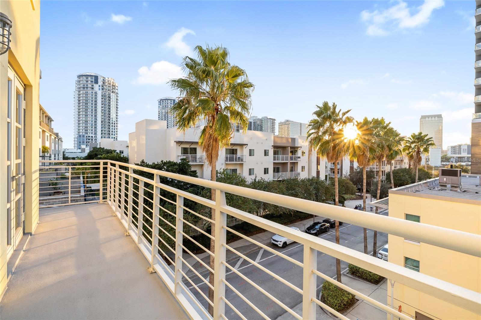 1212 E WHITING STREET 402