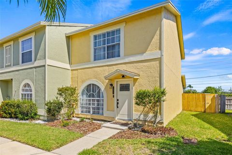 1577 CHATEAUX DE VILLE COURT CLEARWATER FL 33764