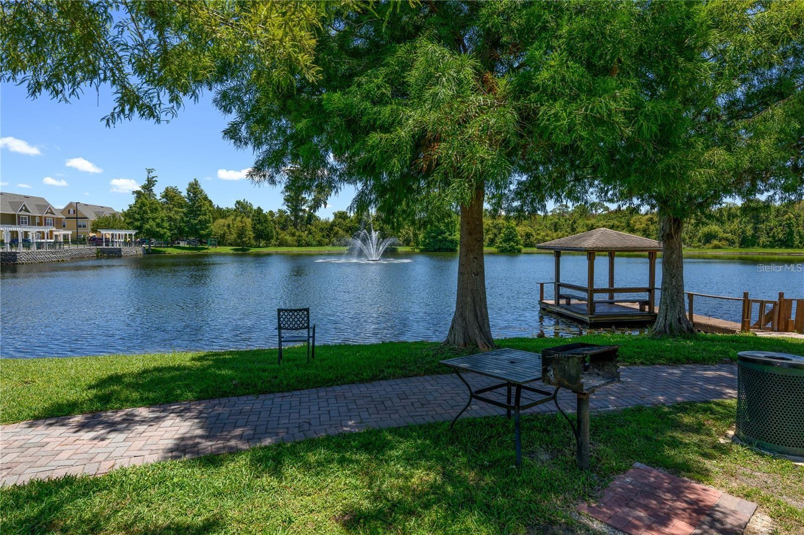 THE VILLAS AT SEVEN DWARFS LANE CB 8 PG 185-187 OR - Residential Lease