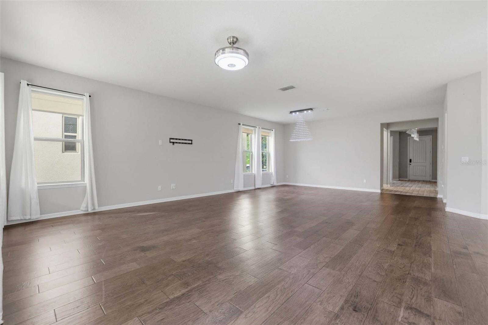 WINDERMERE ISLE - Residential