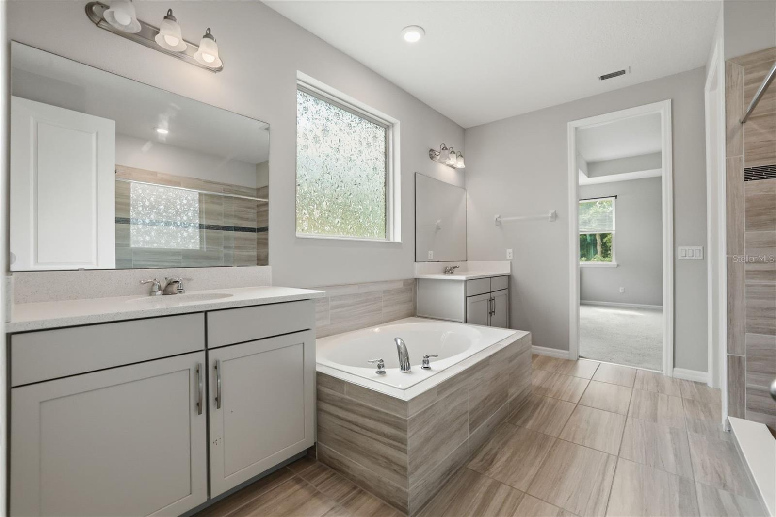 WINDERMERE ISLE - Residential