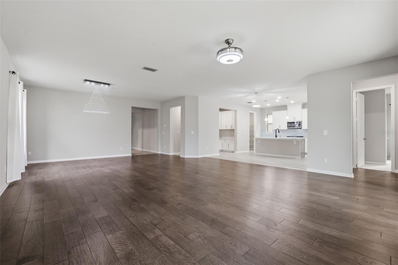 WINDERMERE ISLE - Residential