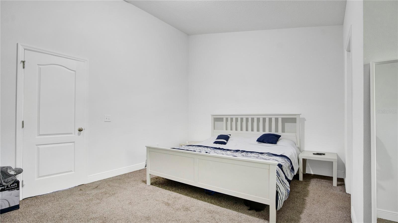 FOXHALL 2 CONDO PH 1 - Residential