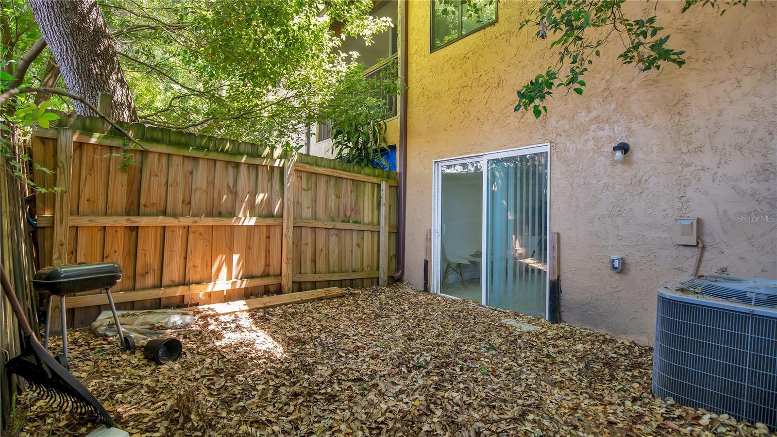 FOXHALL 2 CONDO PH 1 - Residential
