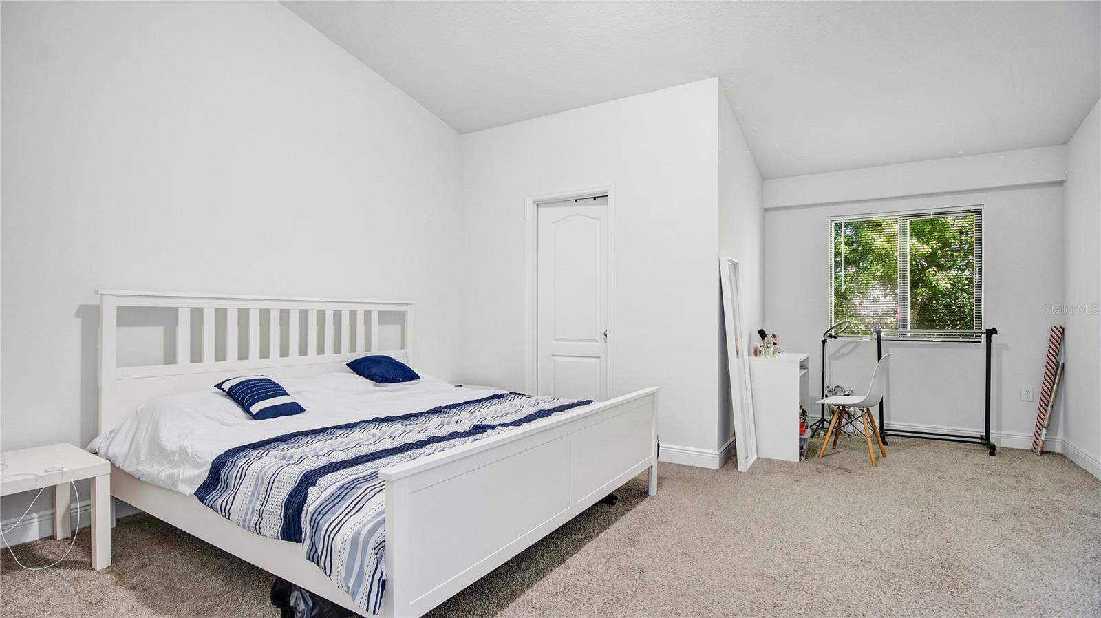 FOXHALL 2 CONDO PH 1 - Residential
