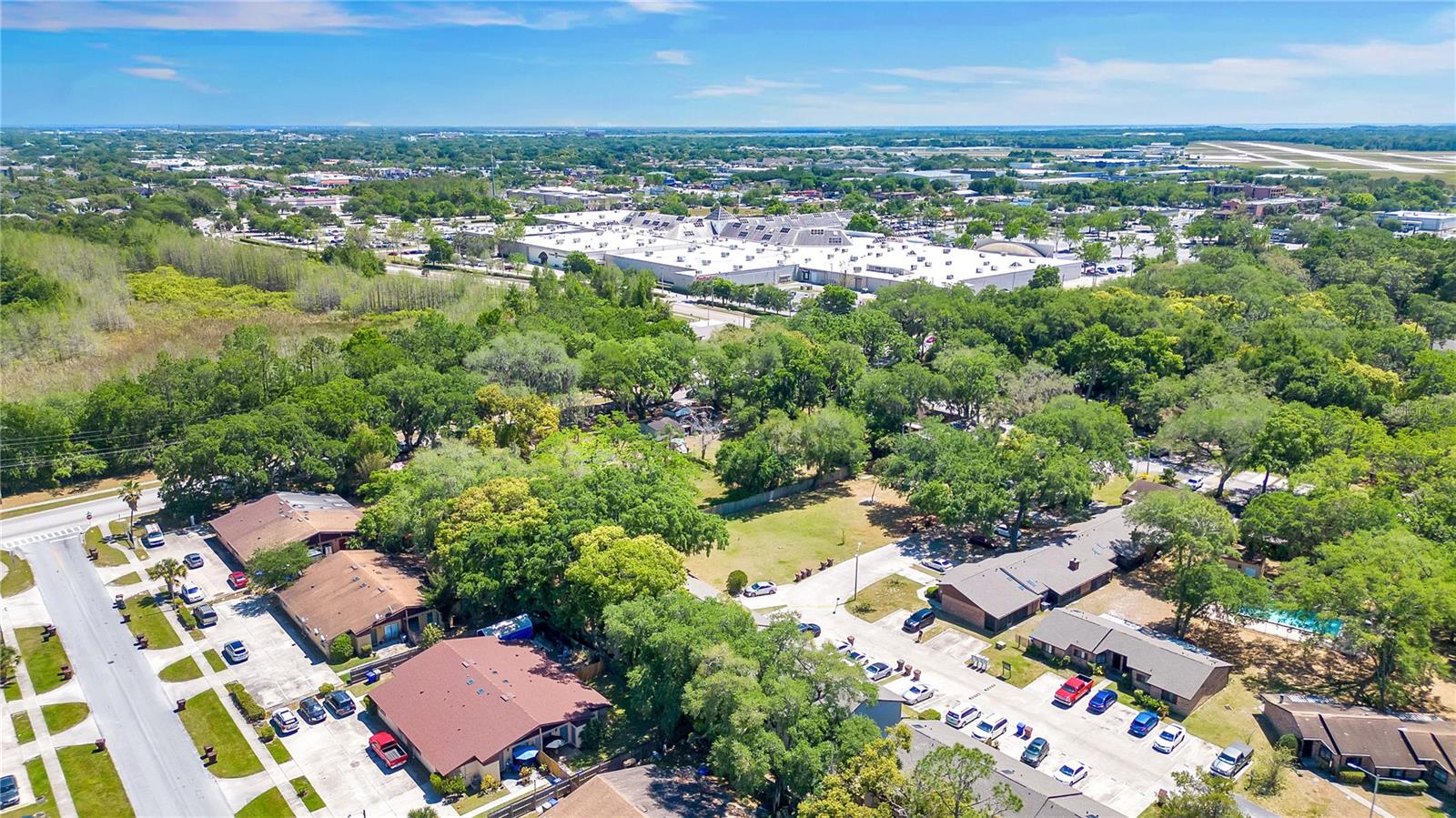 FOXHALL 2 CONDO PH 1 - Residential