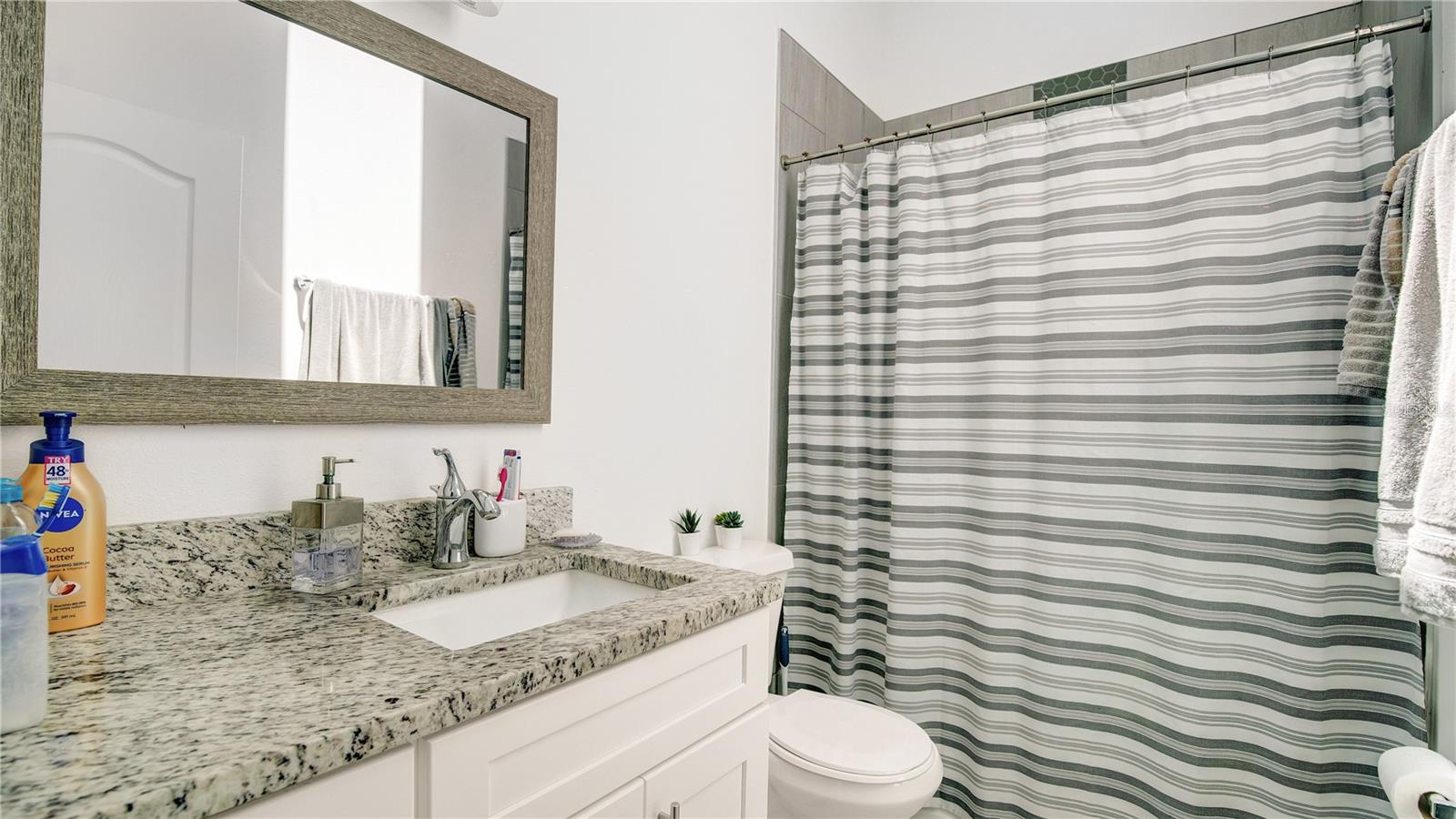 FOXHALL 2 CONDO PH 1 - Residential