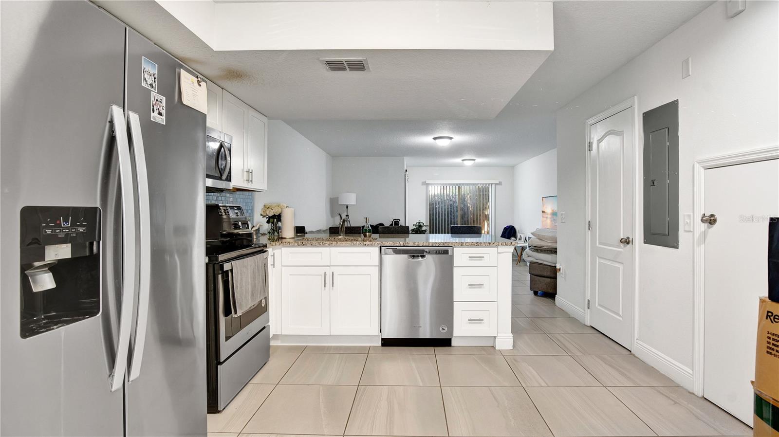 FOXHALL 2 CONDO PH 1 - Residential