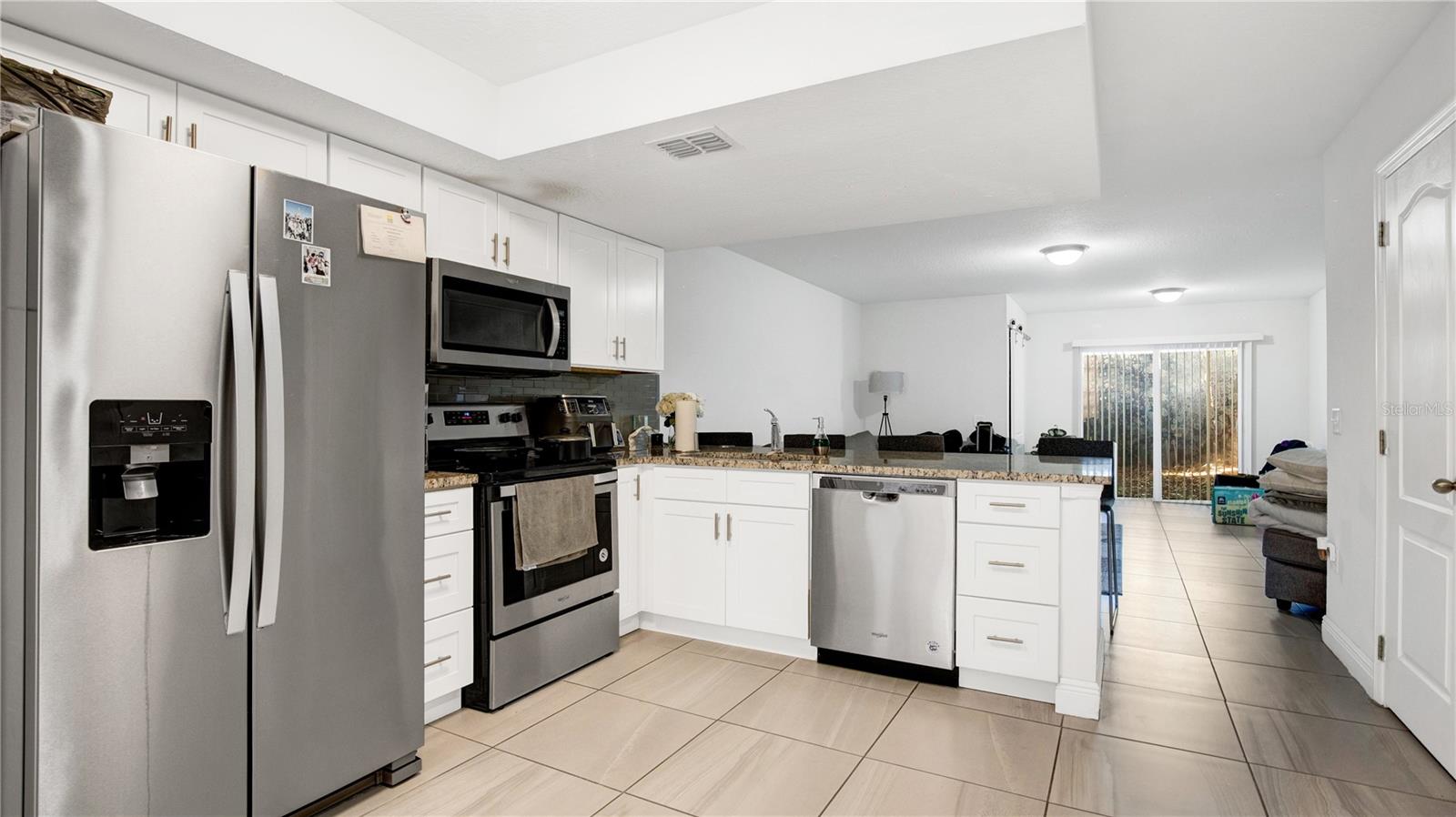 FOXHALL 2 CONDO PH 1 - Residential