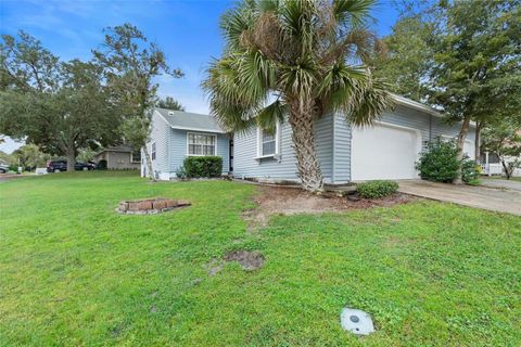 A home in LONGWOOD