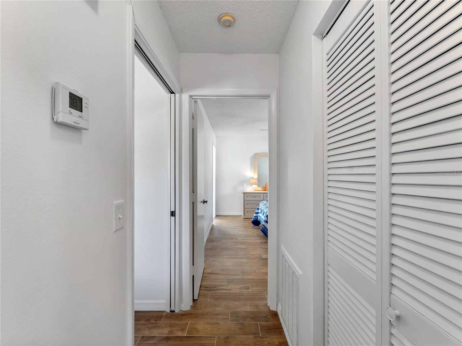 CIRCLE WOODS OF VENICE 1 - Residential