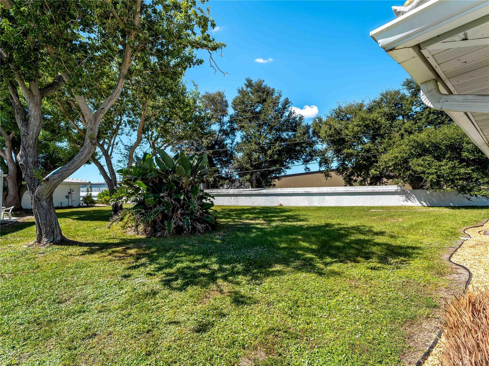 CIRCLE WOODS OF VENICE 1 - Residential