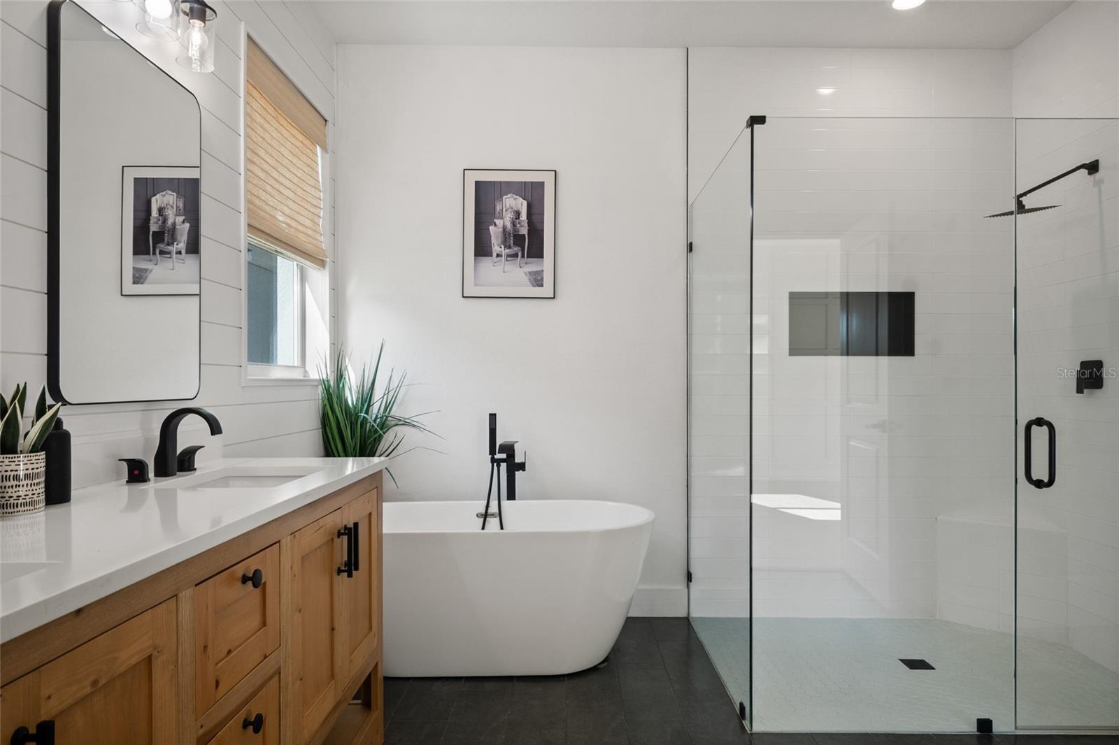 OAKS/MOSS PARK PH 4 - Residential