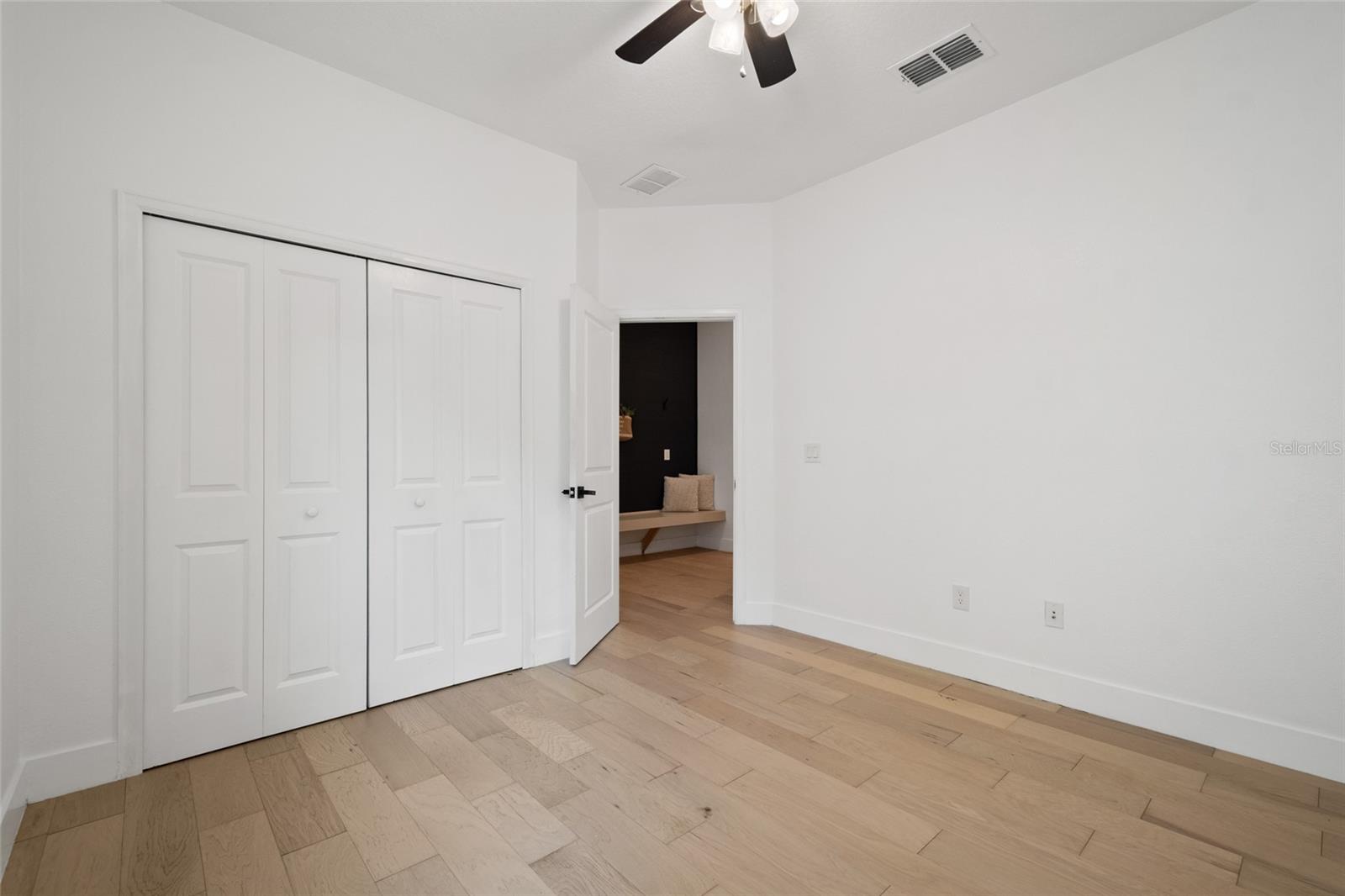 OAKS/MOSS PARK PH 4 - Residential