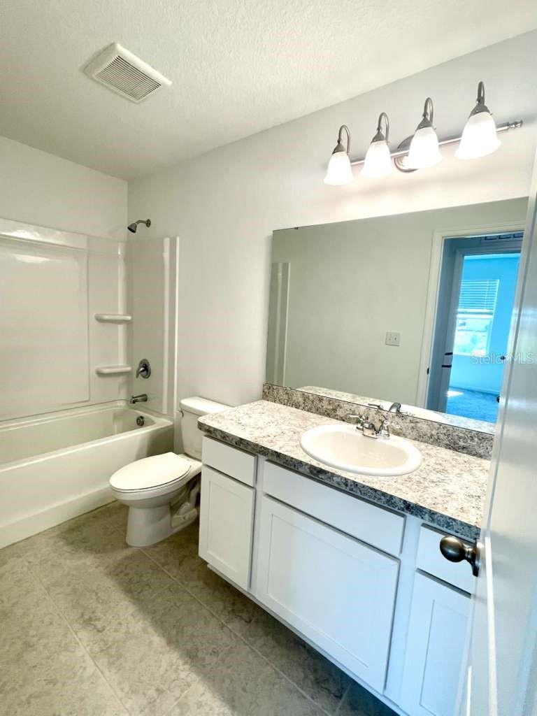 TEMPLES XING - Residential Lease