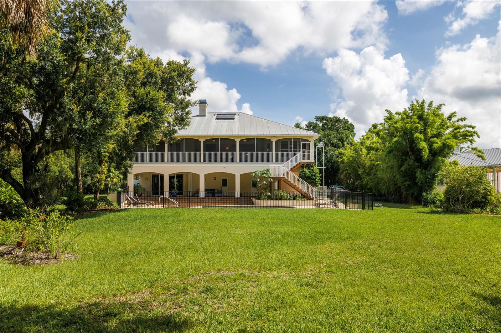 DUKE HWY - Residential