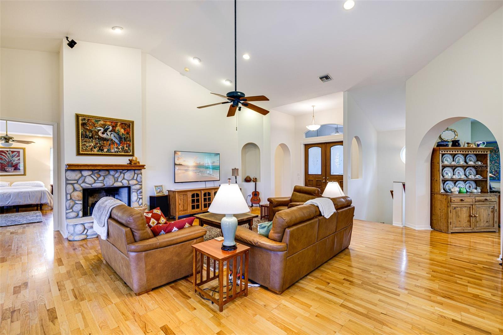 DUKE HWY - Residential