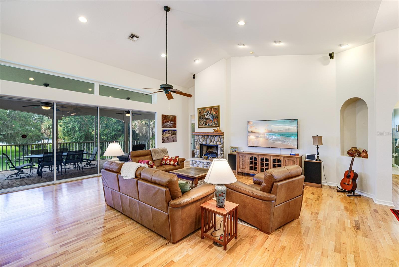 DUKE HWY - Residential