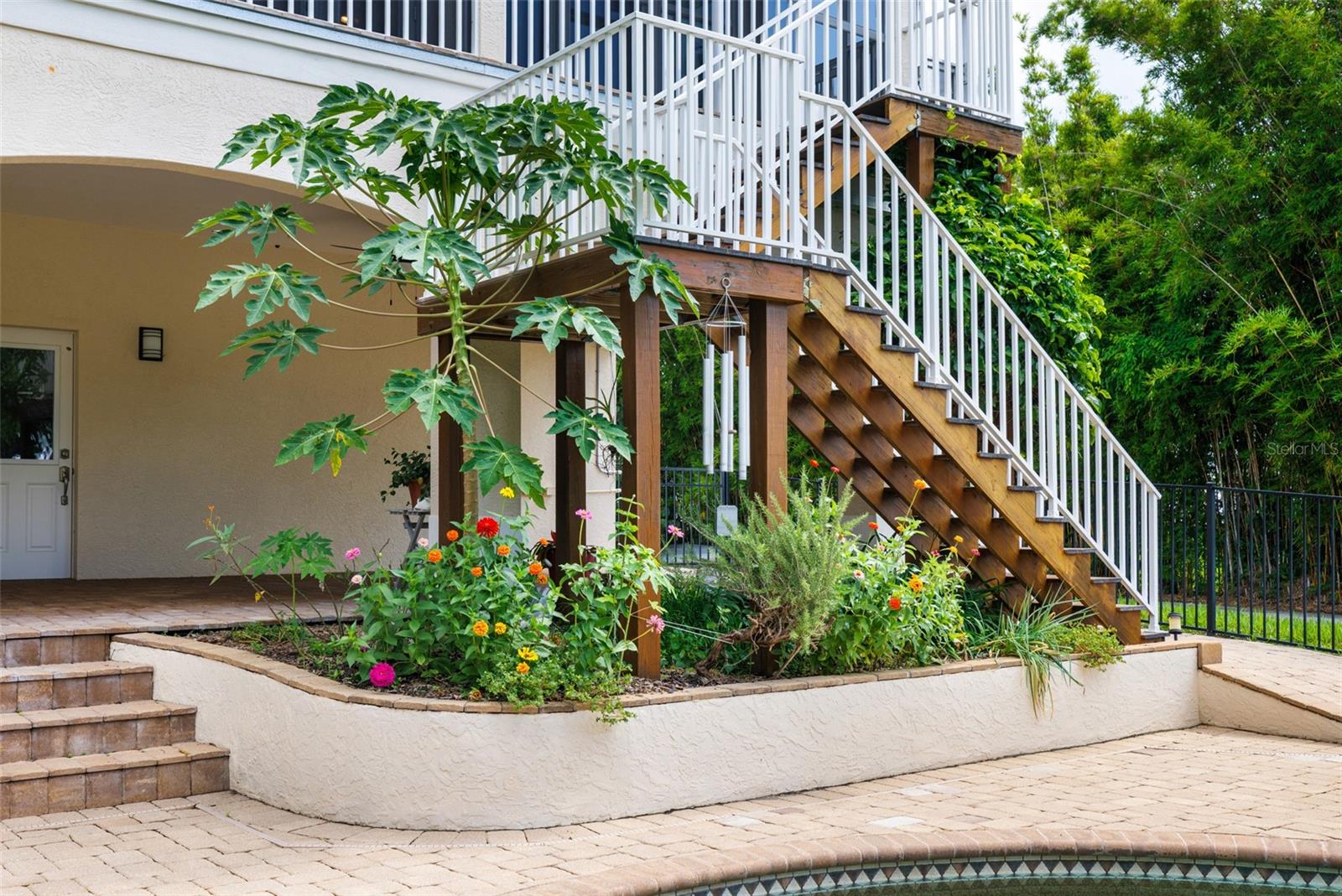 DUKE HWY - Residential