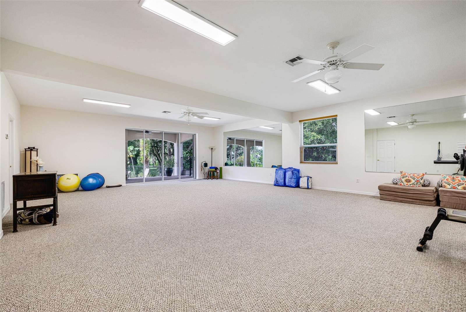 DUKE HWY - Residential