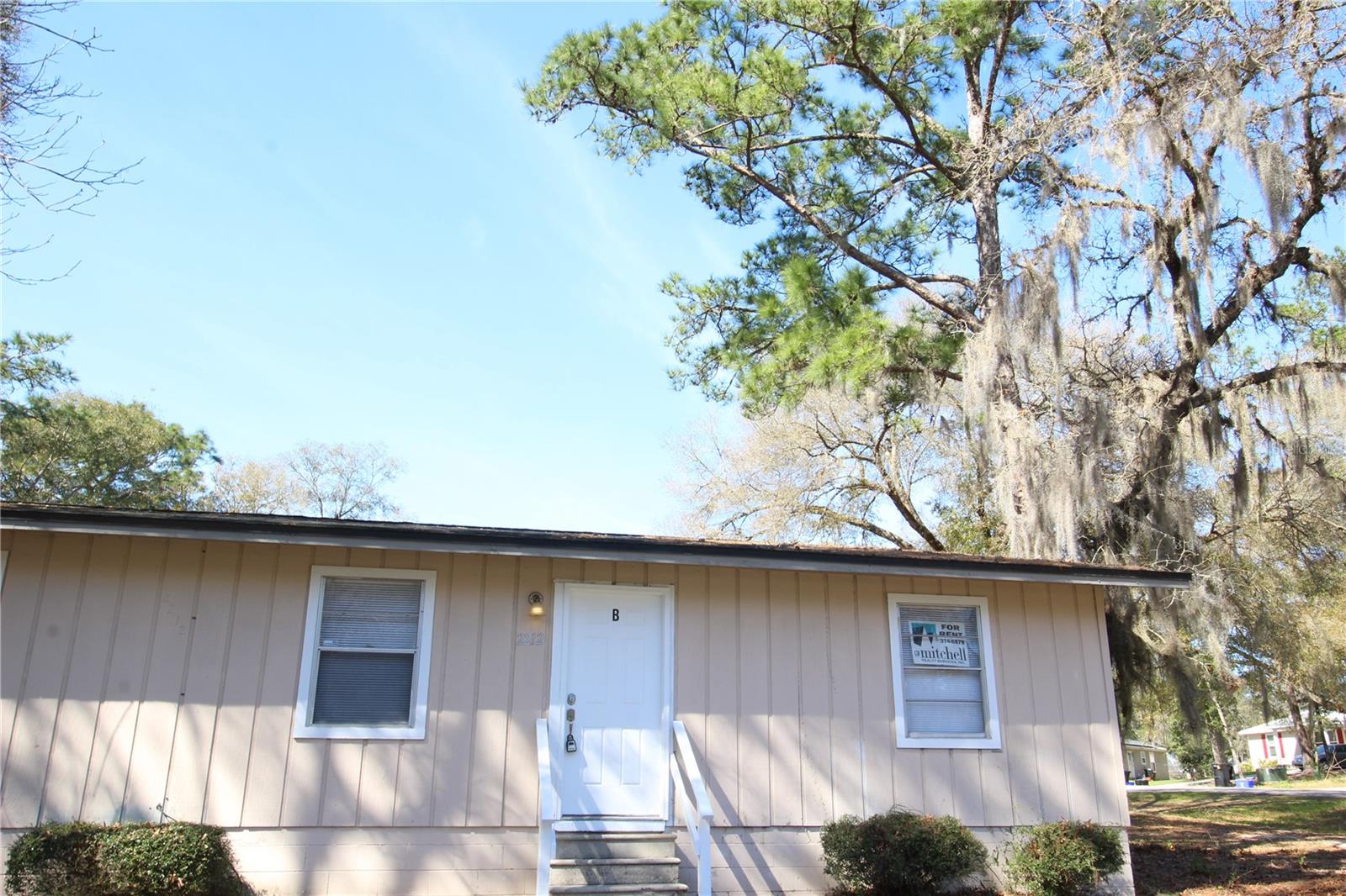 HAMMOCK OAKS - Residential Income