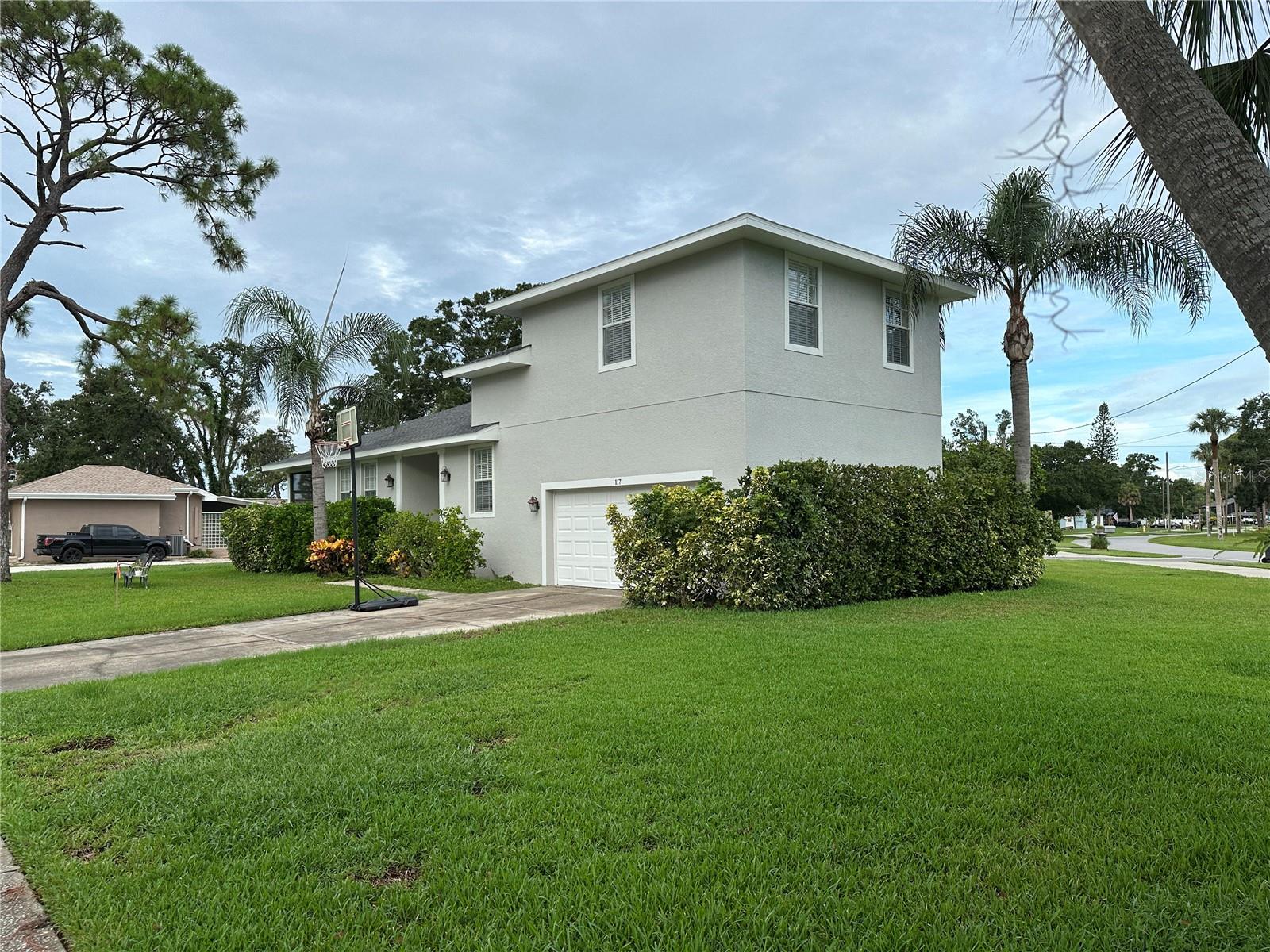 TAMPASHORES HOTEL PLAZA SEC - Residential Lease