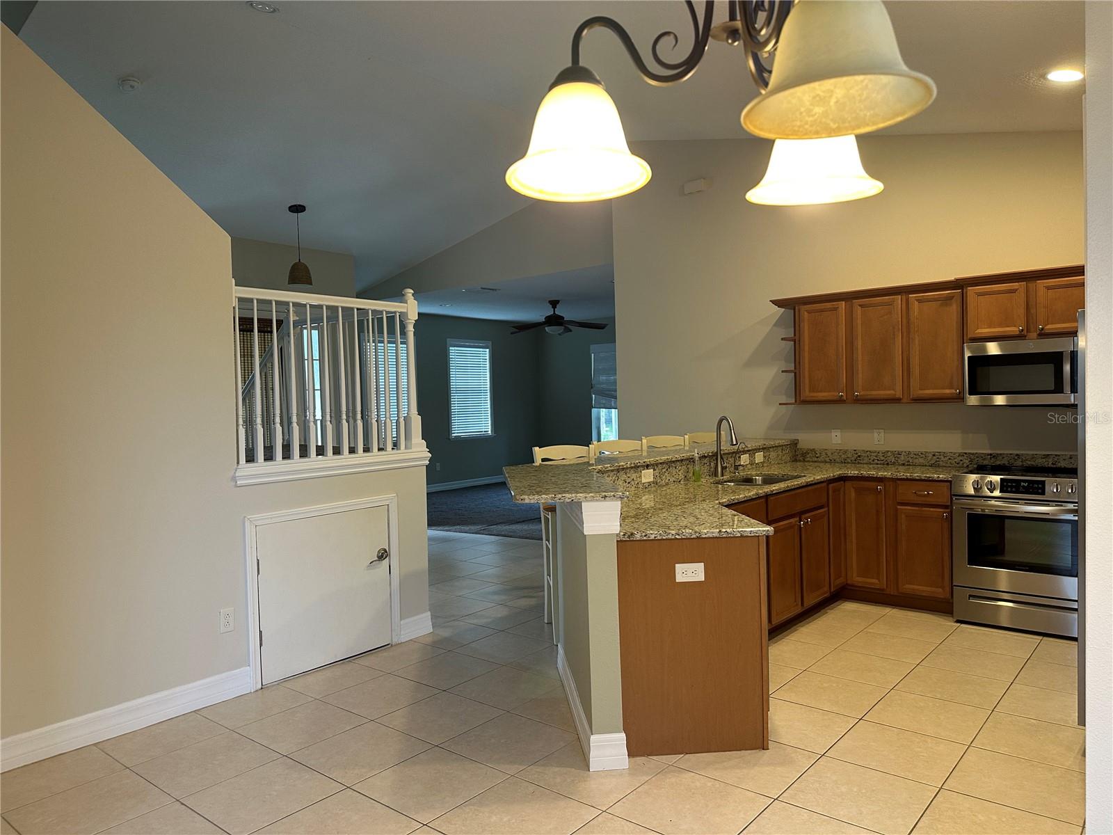TAMPASHORES HOTEL PLAZA SEC - Residential Lease