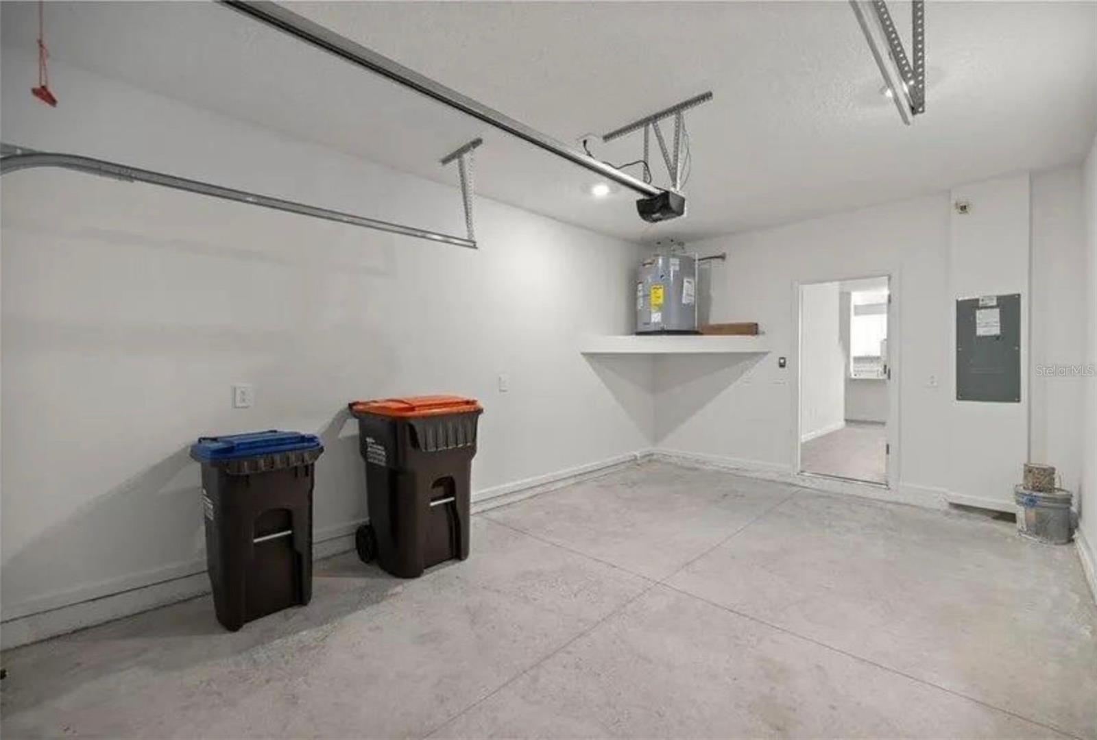 OAK HAMMOCK - Residential Lease