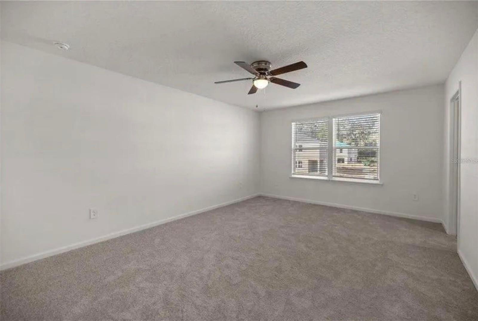 OAK HAMMOCK - Residential Lease