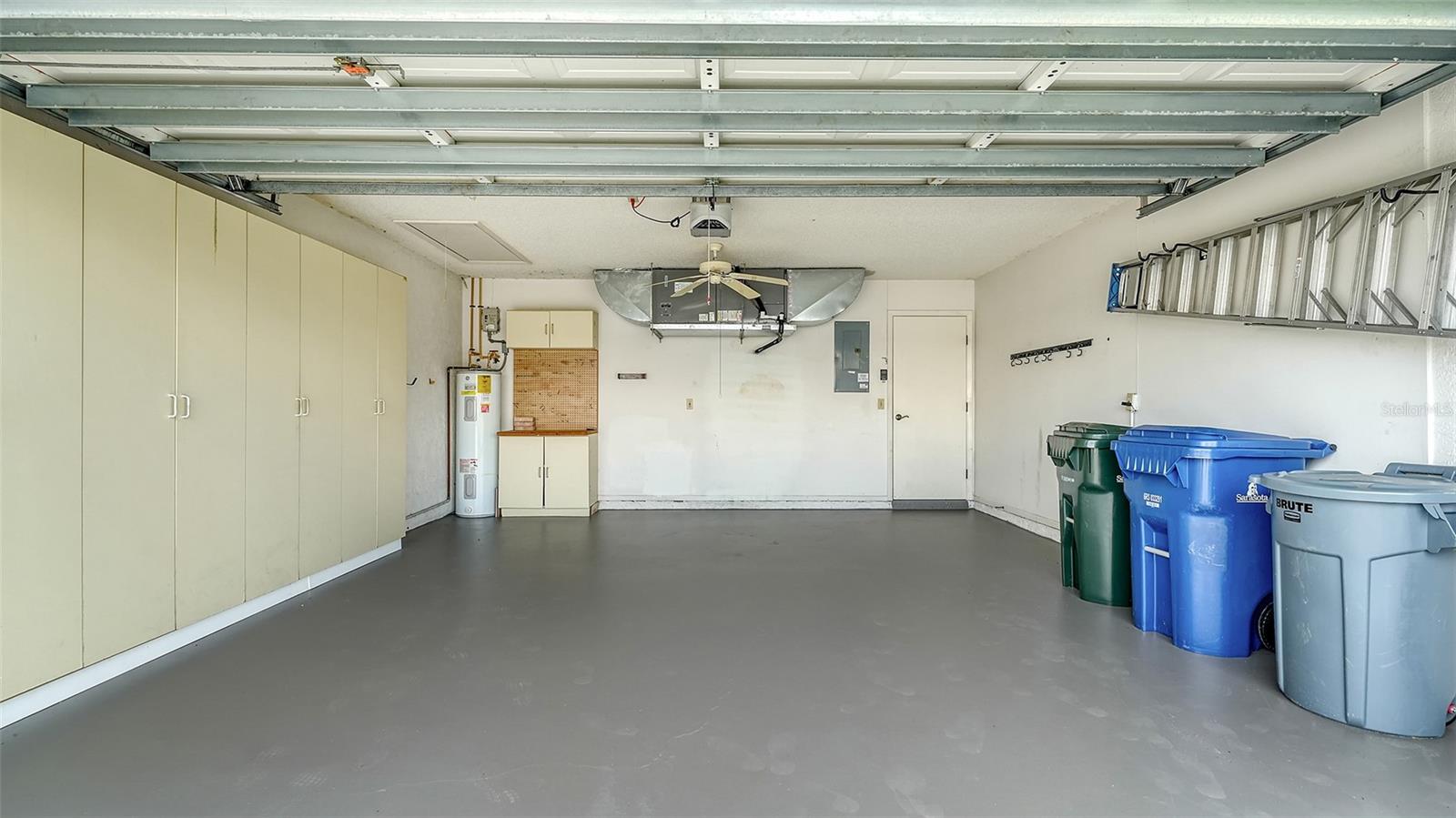 CRESTWOOD VILLAGE OF SARA 3 - Residential