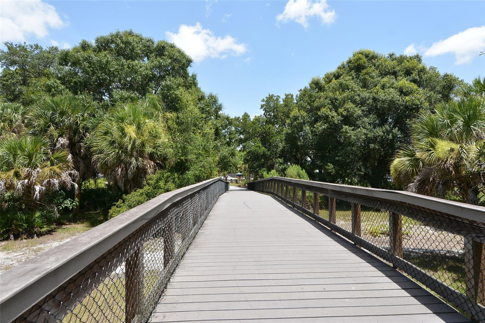 CRESTWOOD VILLAGE OF SARA 3 - Residential