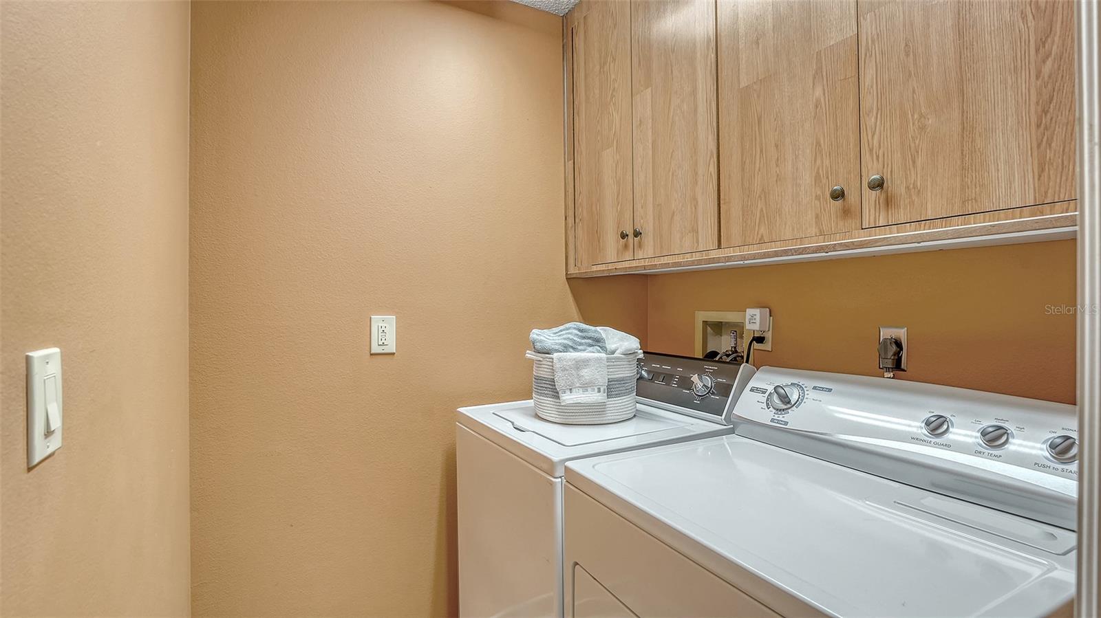 CRESTWOOD VILLAGE OF SARA 3 - Residential