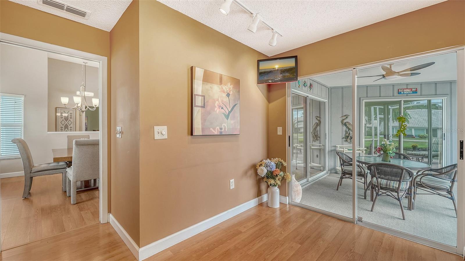 CRESTWOOD VILLAGE OF SARA 3 - Residential