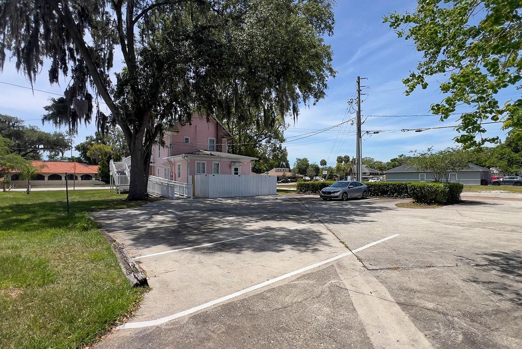 Photo of 821 Emmett Street, Kissimmee, FL 34741 (MLS # O6407582)