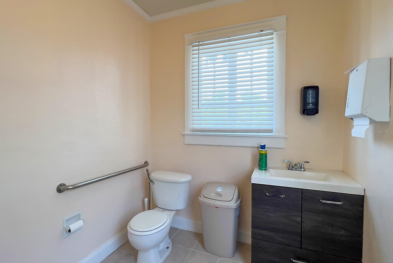 W A PATRICKS ADD - Commercial Lease