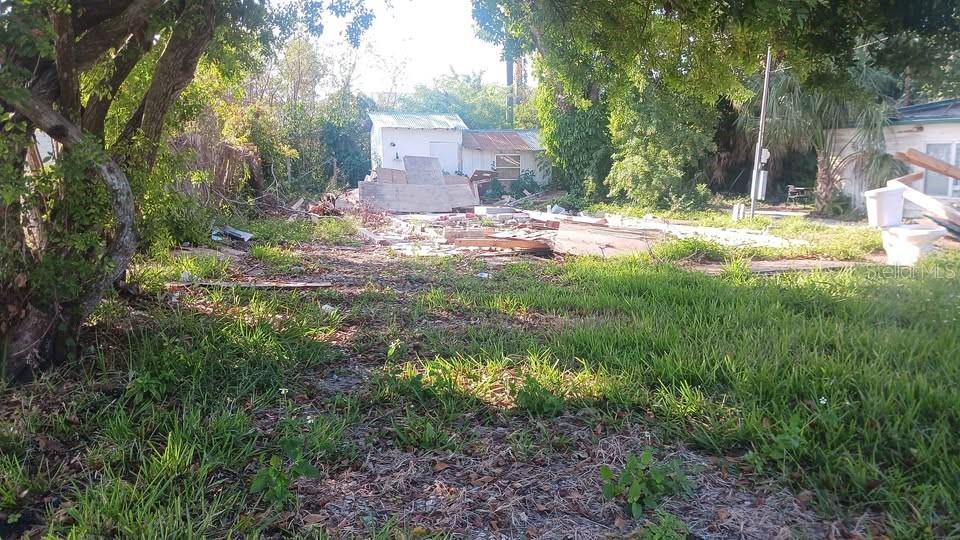 TRAILER HAVEN - Land