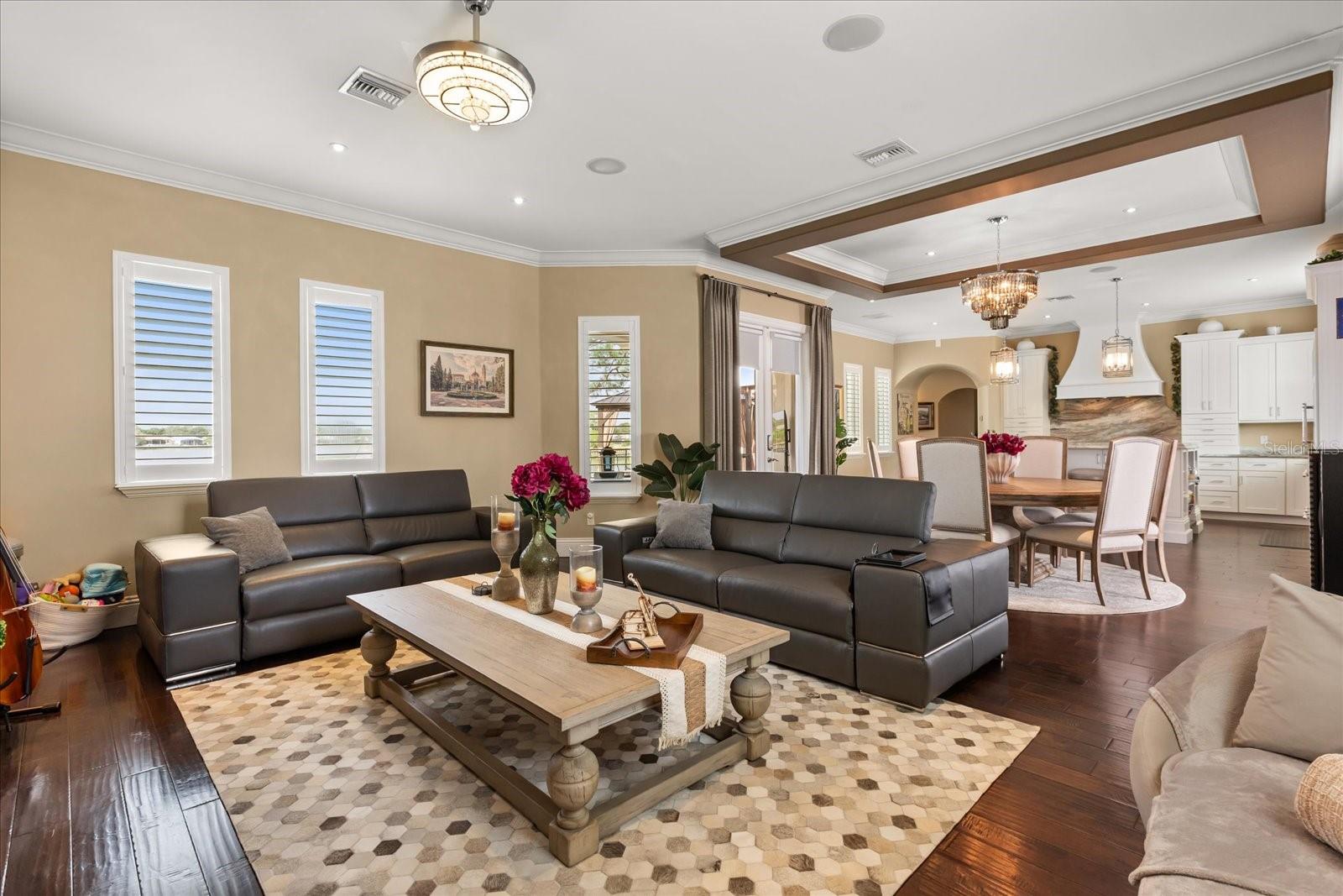 ISLAND CLUB - Residential