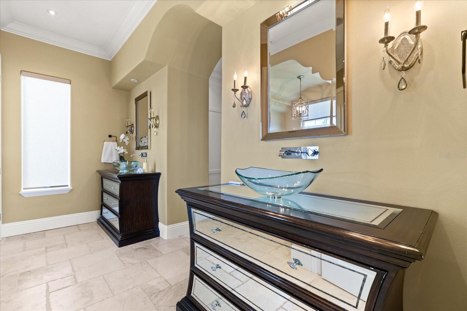 ISLAND CLUB - Residential