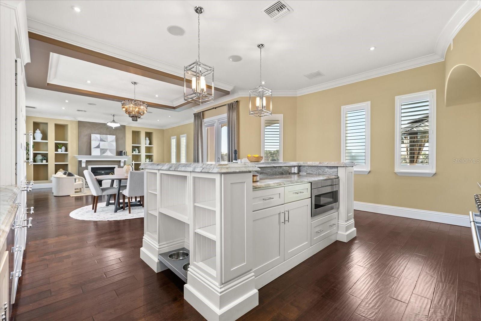 ISLAND CLUB - Residential