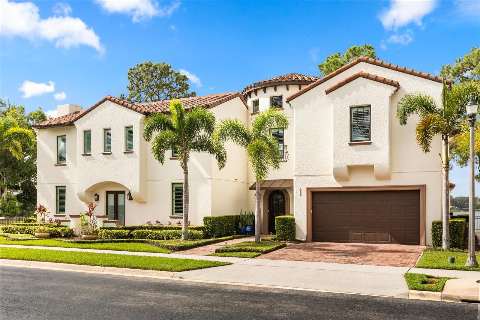 ISLAND CLUB - Residential