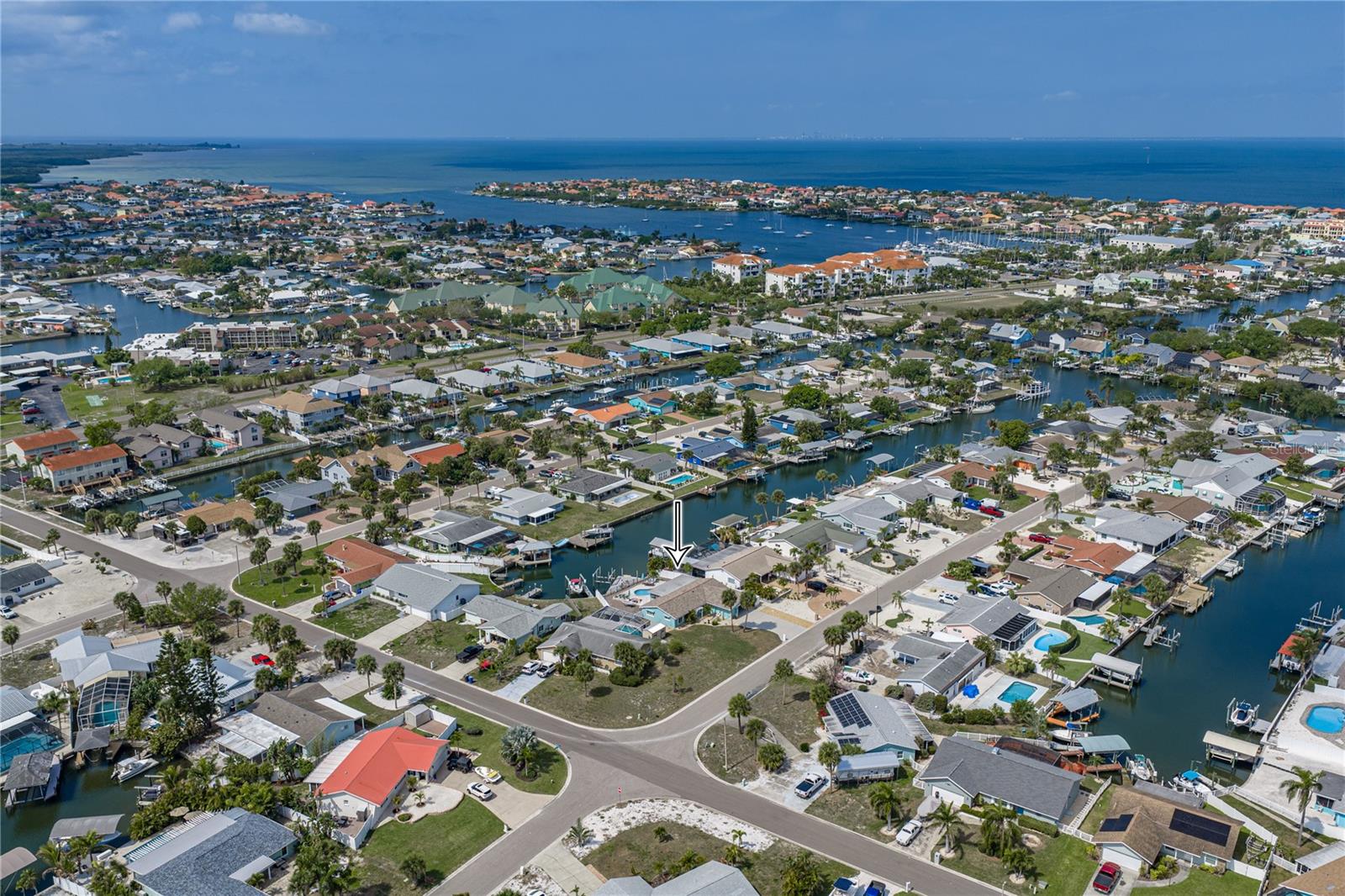 APOLLO BEACH UNIT 08 A RESUBDI - Residential