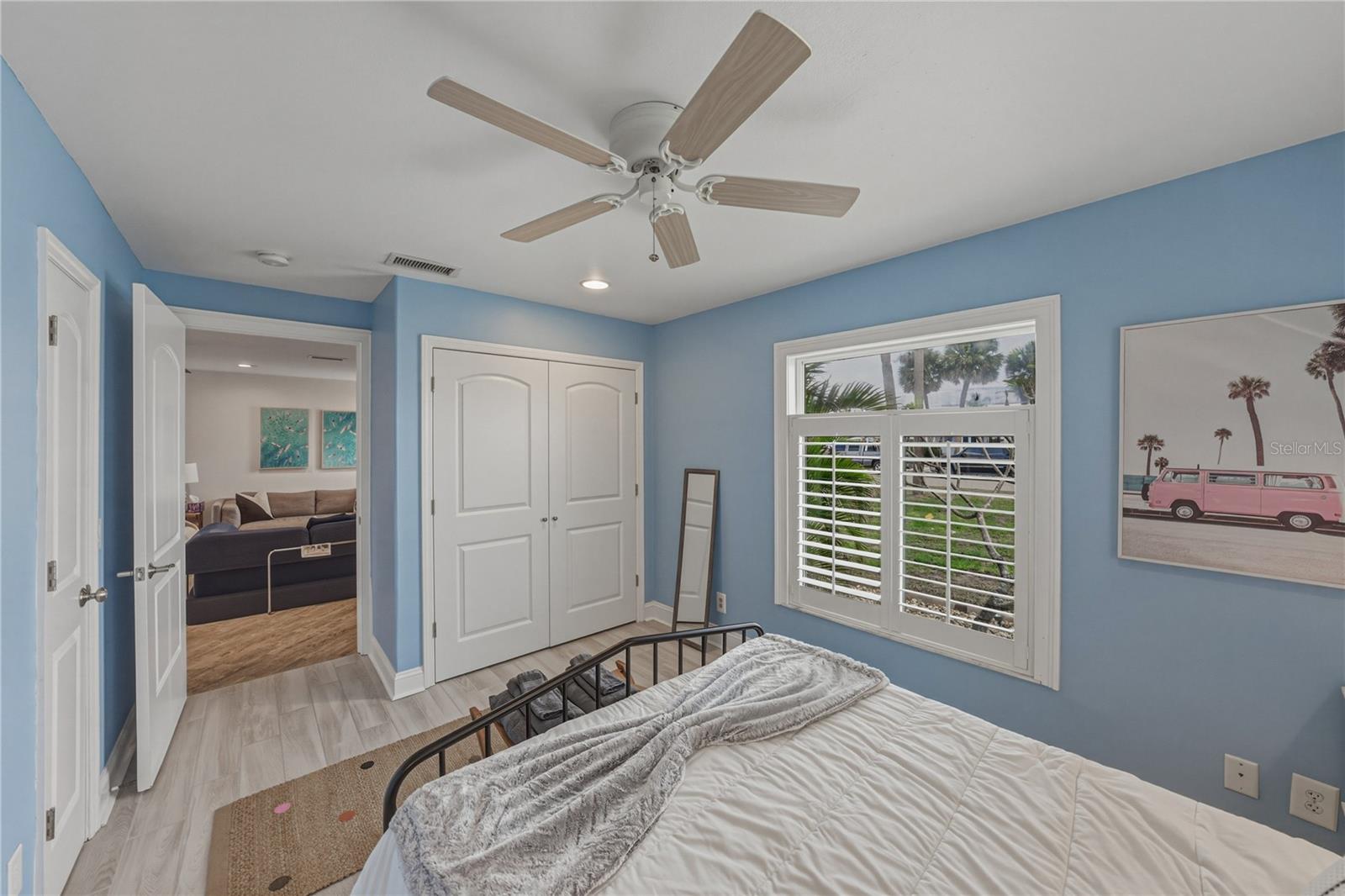 APOLLO BEACH UNIT 08 A RESUBDI - Residential